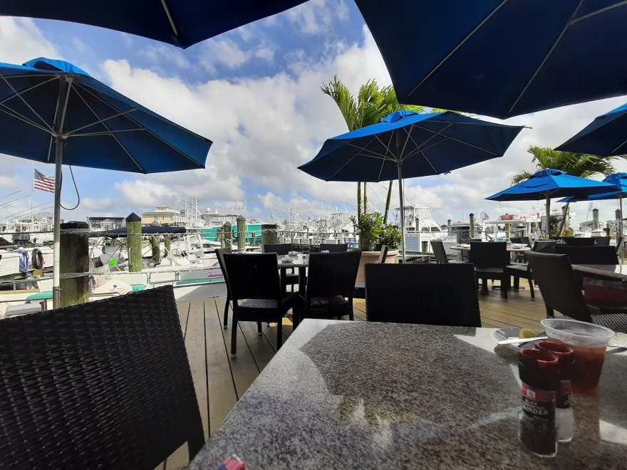 Micky Fins Bar & Grill