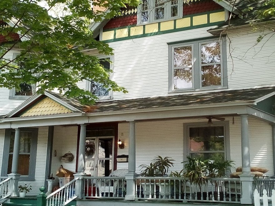 Poplar Hill Mansion